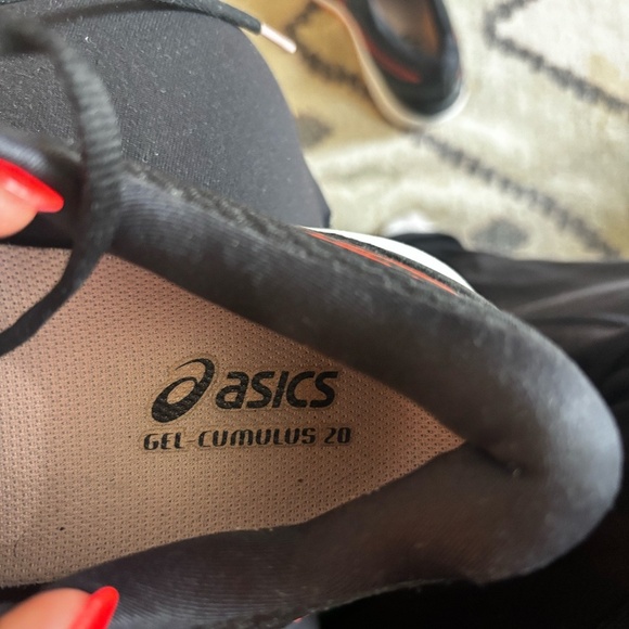 black and orange Asics worn once - Picture 7 of 7